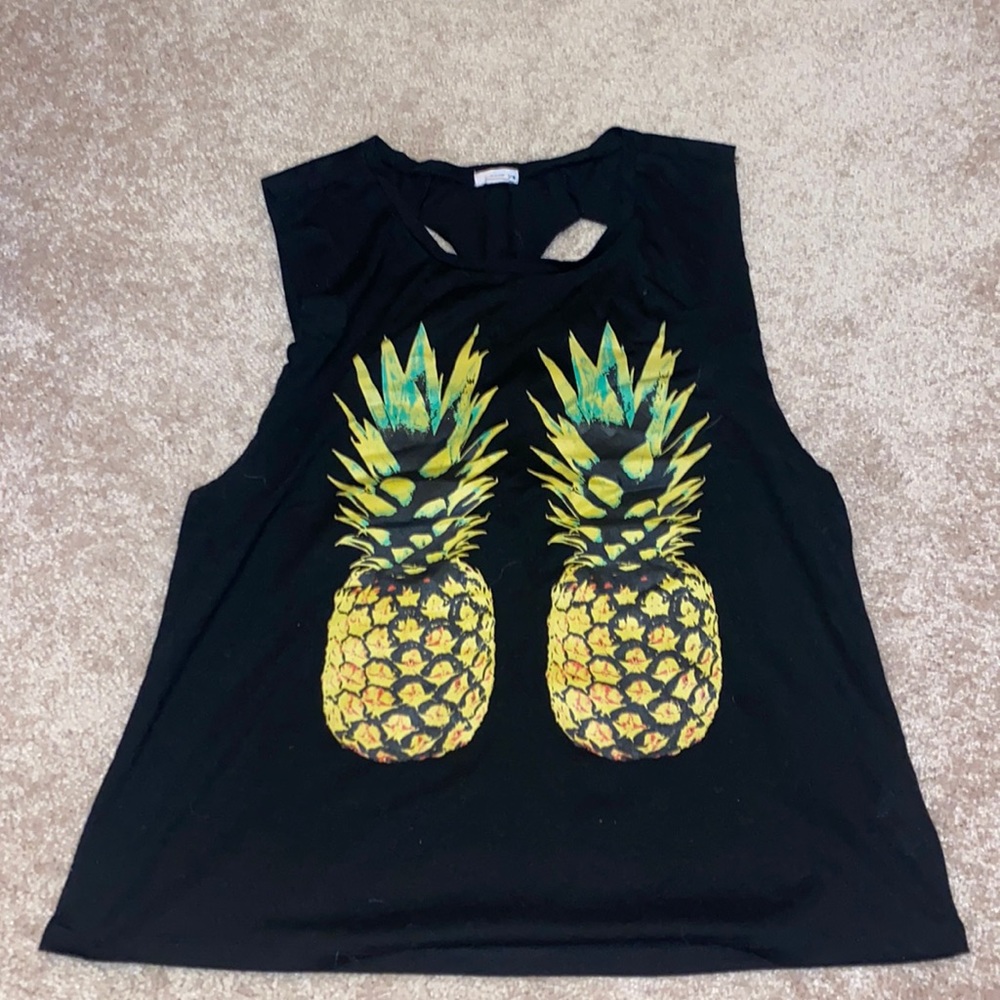 Open back pineapple tank
